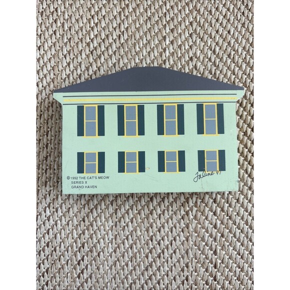 Grand Haven Series X Faline Cat’s Meow 1992 Shelf Sitter Signed ‘97 - Picture 2 of 4